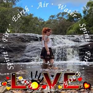 Meet your Posher, Naomi